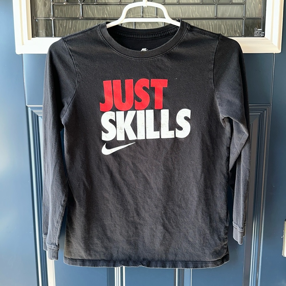 Nike Just Skills long sleeve